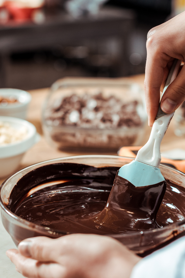 mixing bowls