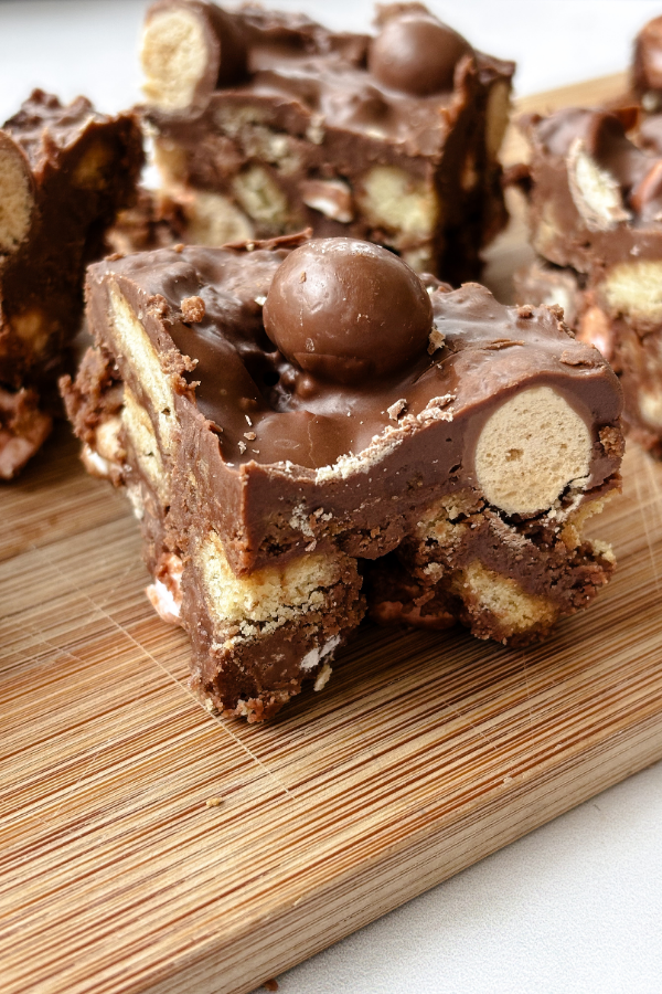 no bake rocky road with malteasers