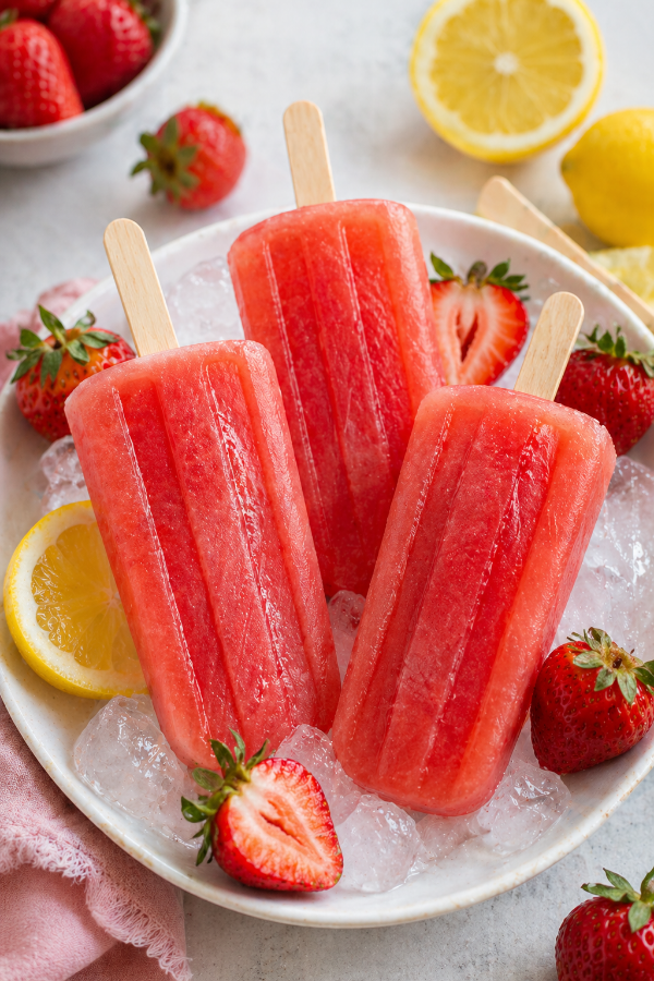 strawberry lemonade popsicles